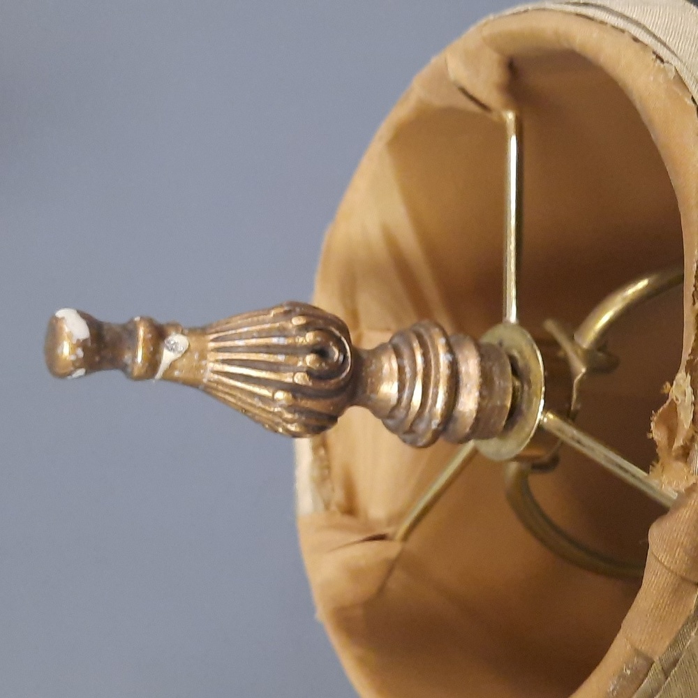 Lamp - Picture 3 of 3